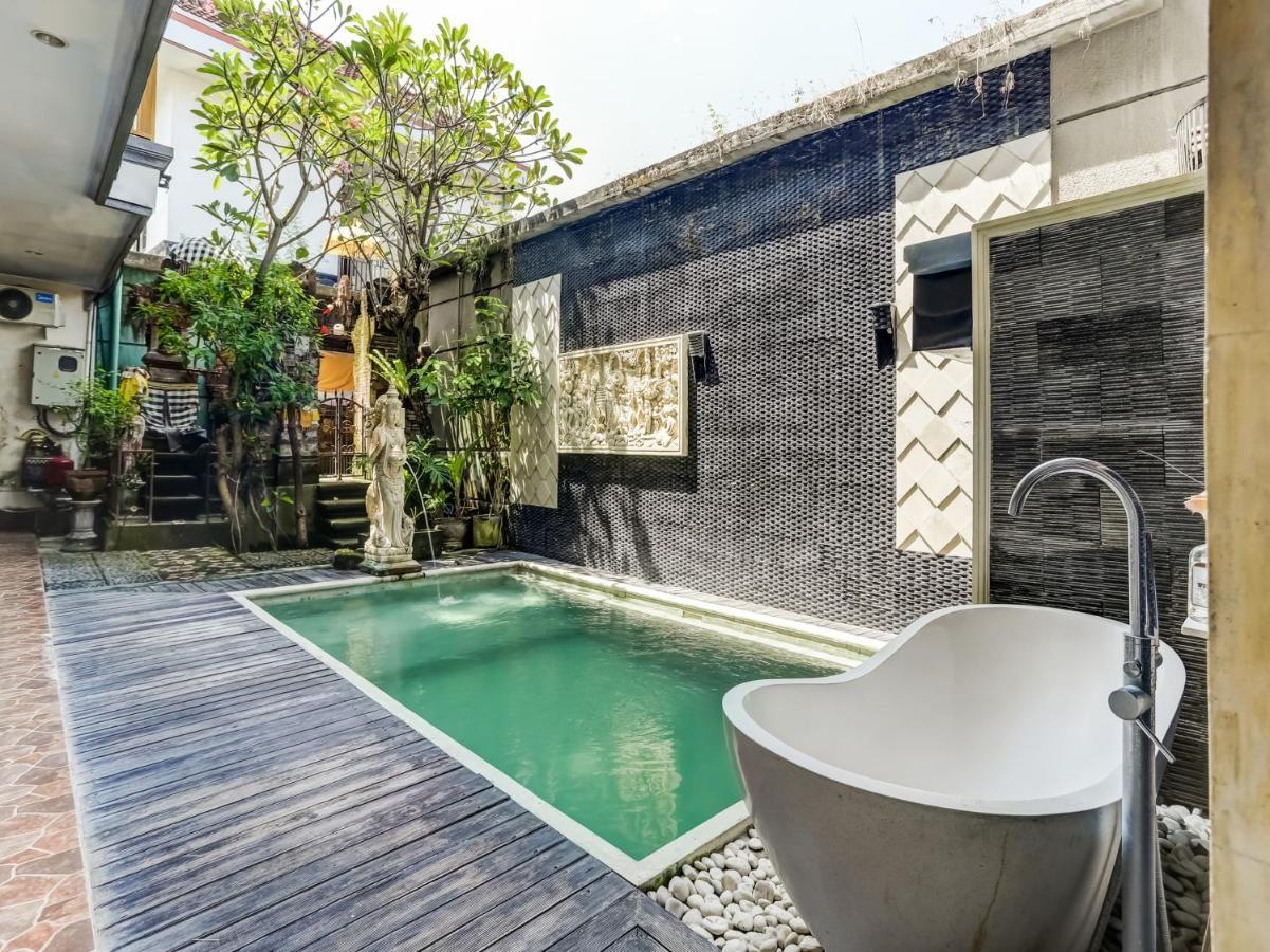 Antara Sunset Road Hotel Legian  Exterior photo